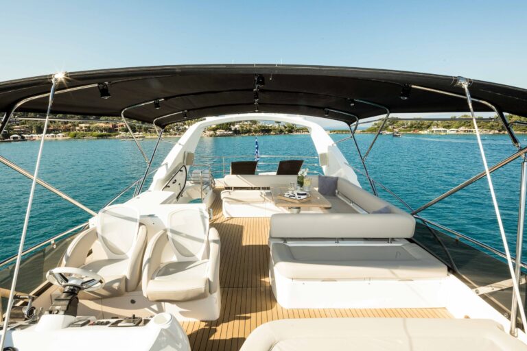 Sundeck view aft
