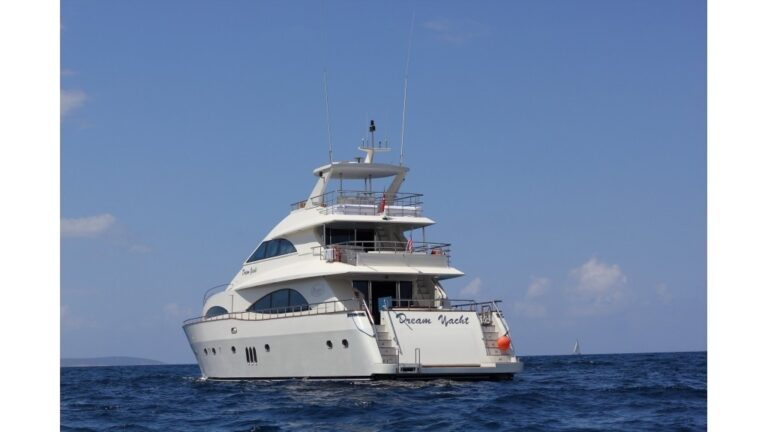 The 32m Yacht DREAM YACHT