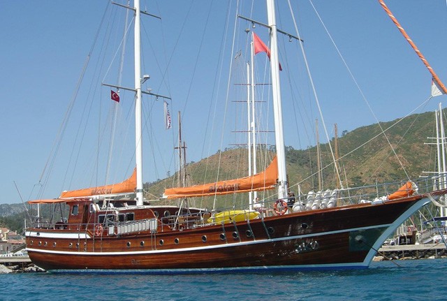 The 32m Yacht QUASART