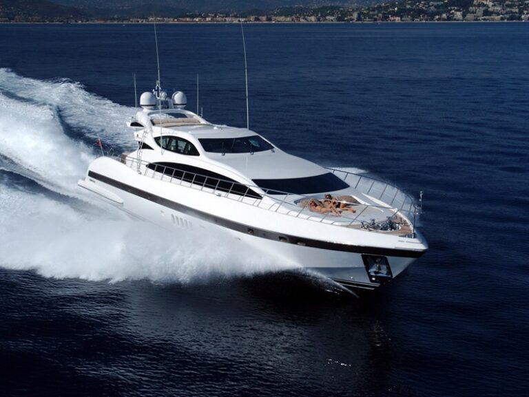 The 32m Yacht SAMIRA