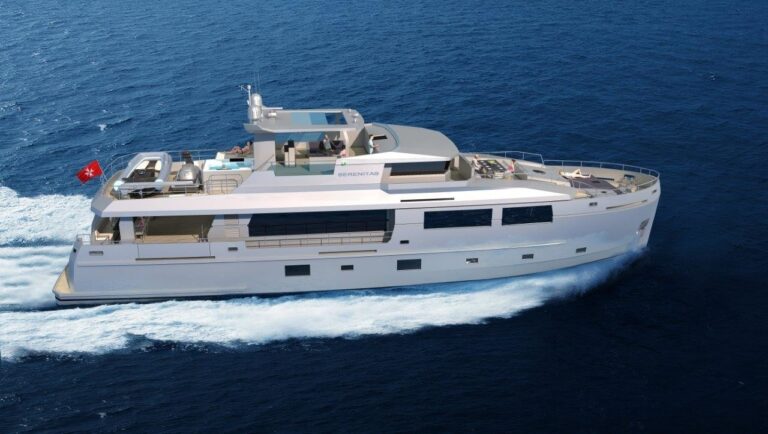 The 32m Yacht SERENITAS