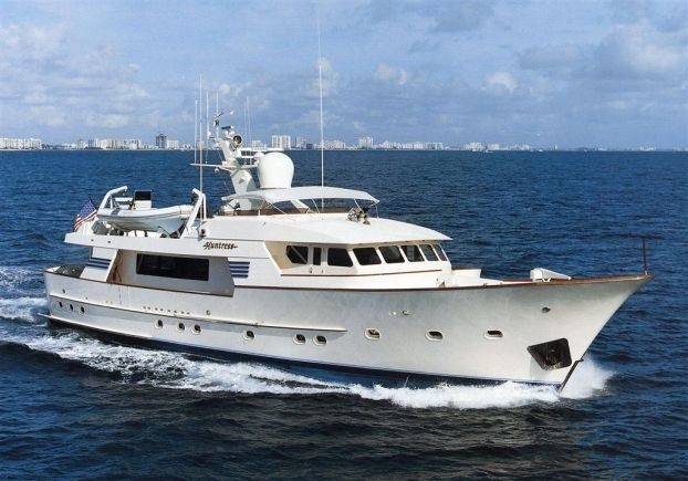 The 33m Yacht HUNTRESS