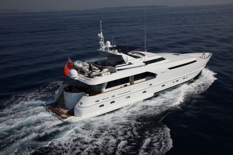 The 34m Yacht AZUL A