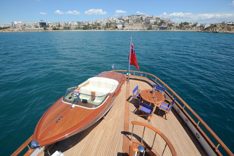 The 34m Yacht CAMELLIA