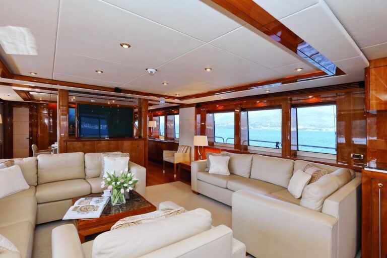 The 34m Yacht IRA
