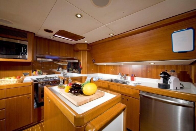 The 34m Yacht KAWIL