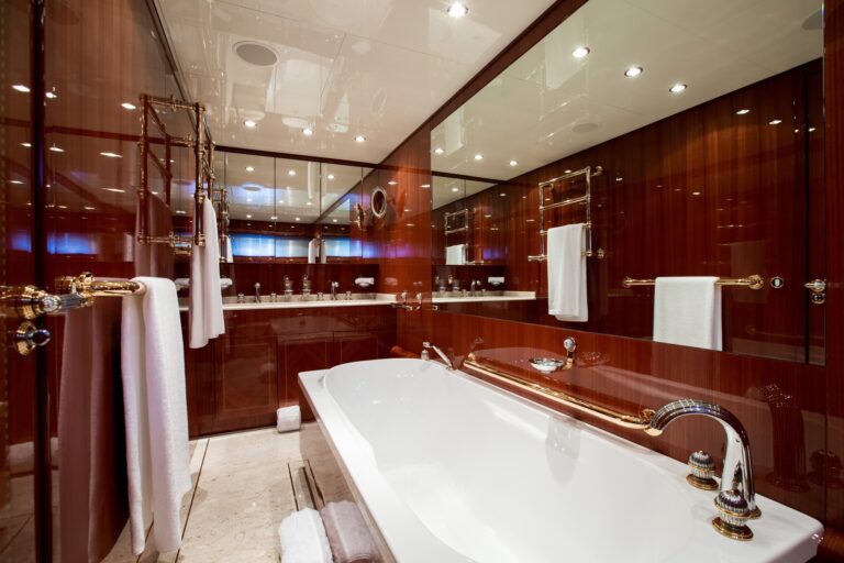The 34m Yacht KIDI ONE