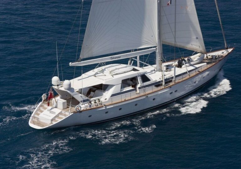 The 34m Yacht TAKAPUNA