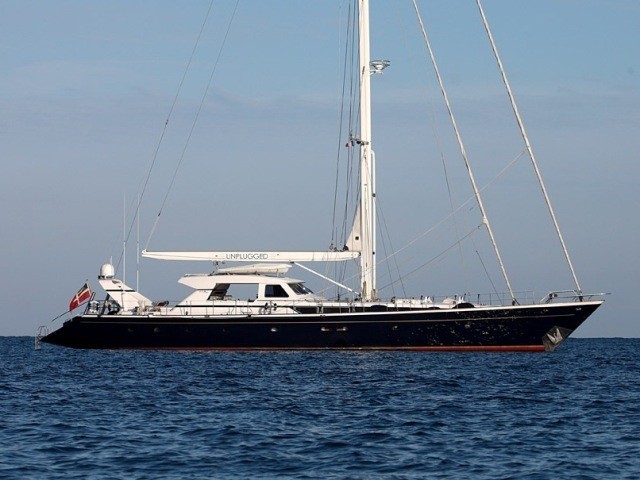 The 34m Yacht UNPLUGGED