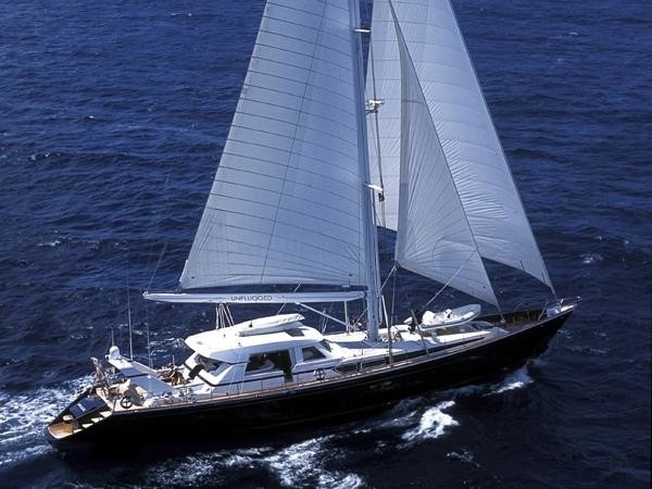 The 34m Yacht UNPLUGGED