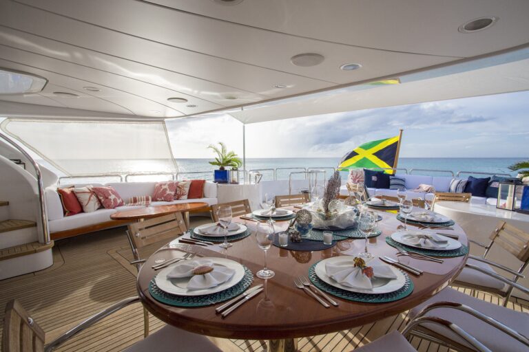 The 35m Yacht CAMARINA ROYALE
