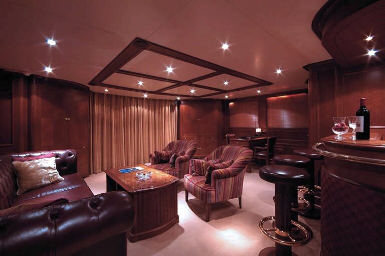 The 35m Yacht INOUIS