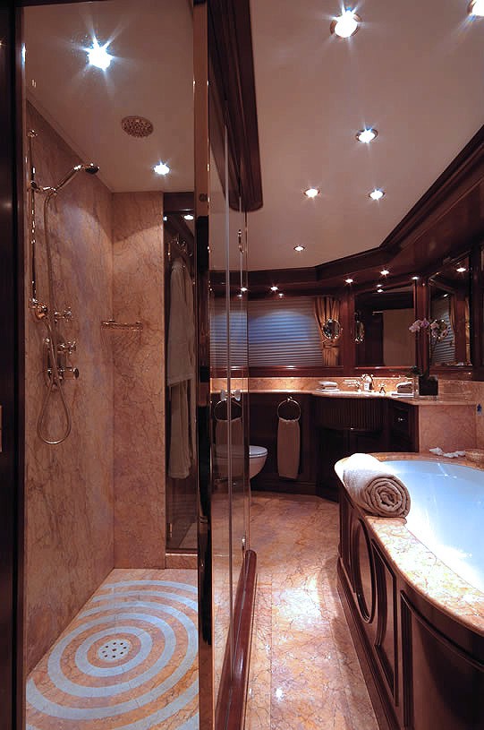 The 35m Yacht INOUIS