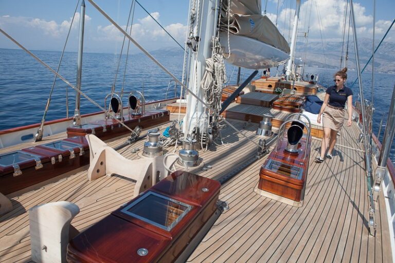 The 35m Yacht LAURAN