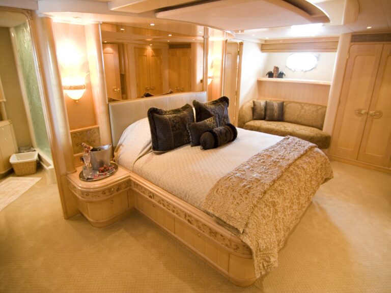 The 35m Yacht SANS SOUCI