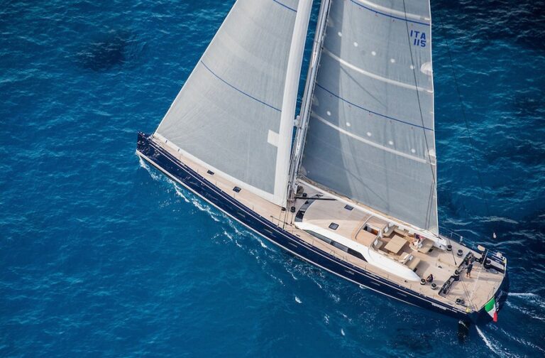 The 35m Yacht SOLLEONE