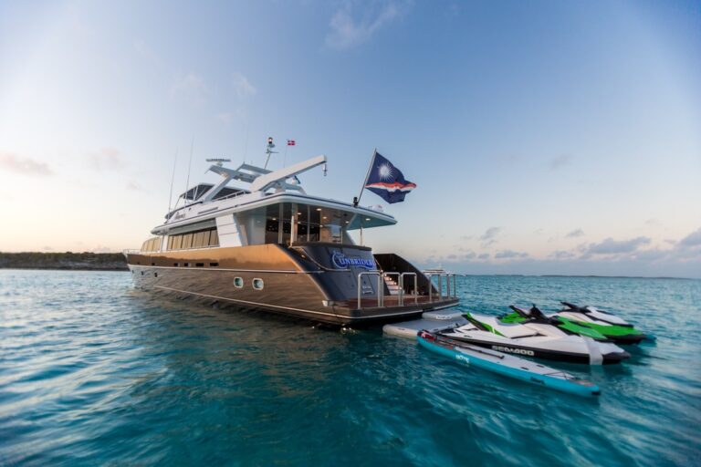 The 35m Yacht UNBRIDLED