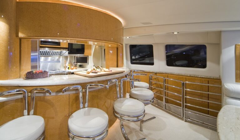The 36m Yacht MOONRAKER