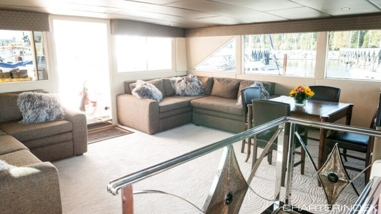 The 36m Yacht SOVEREIGN LADY