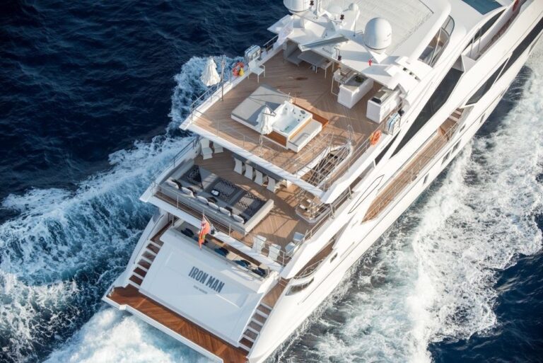The 38m Yacht IRON MAN