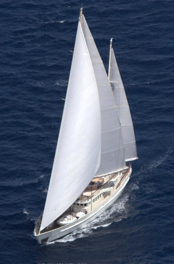 The 39m Yacht DIONE STAR