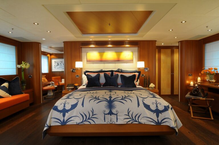 The 39m Yacht REVELRY