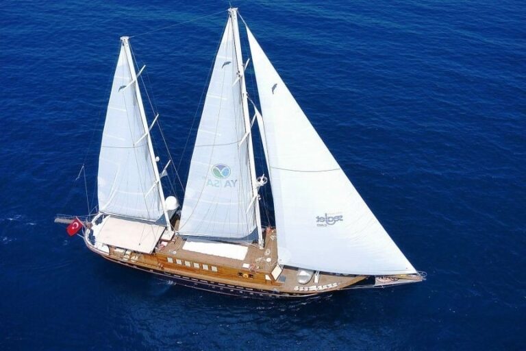 The 39m Yacht SEA DREAM