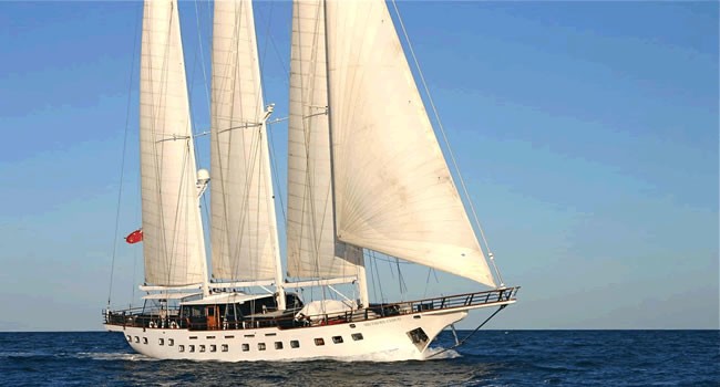 The 39m Yacht SOUTHERN CLOUD