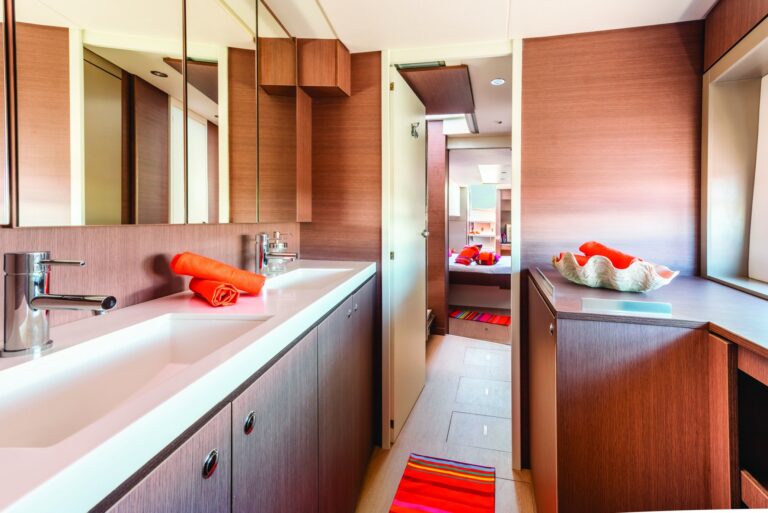 Example of Bali 4.8 bathroom