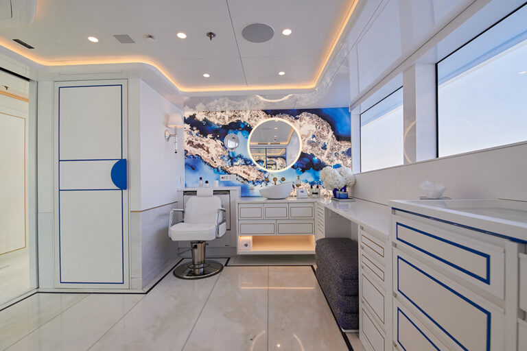 Owners ensuite and salon
