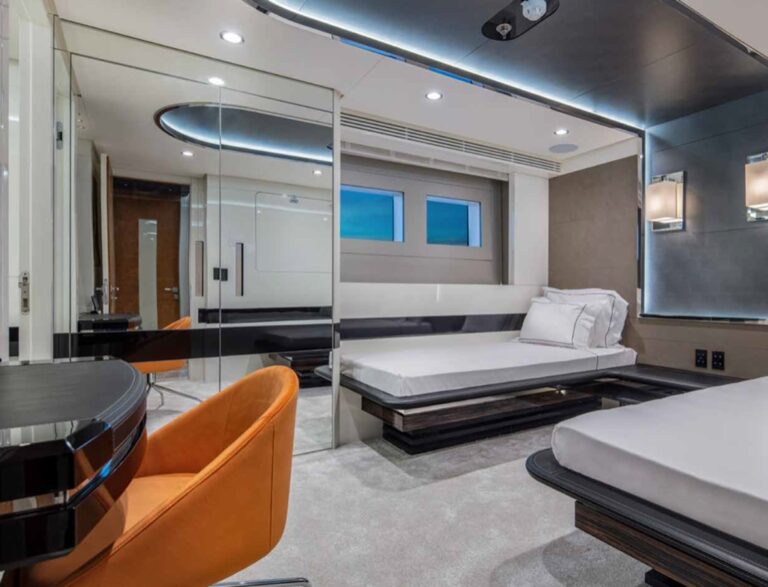 Twin suite