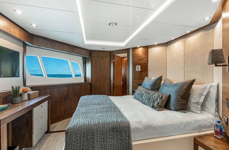 Double Cabin