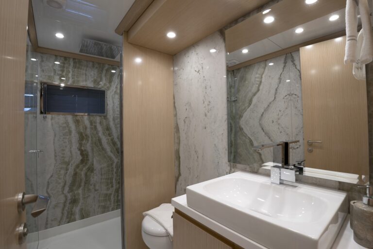 Starboard Side Double Guest Ensuite
