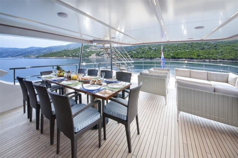 The 40m Yacht ORYX