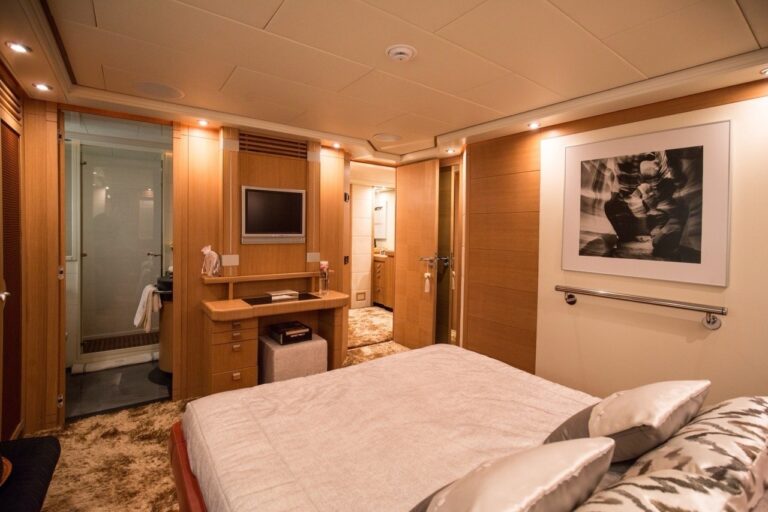 The 40m Yacht SAMJA