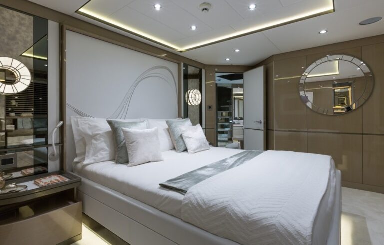 The 40m Yacht THUMPER