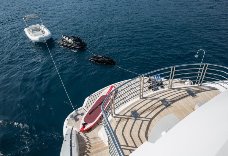 The 40m Yacht THUMPER