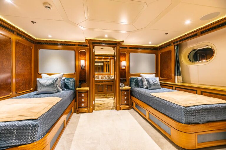Twin Cabin