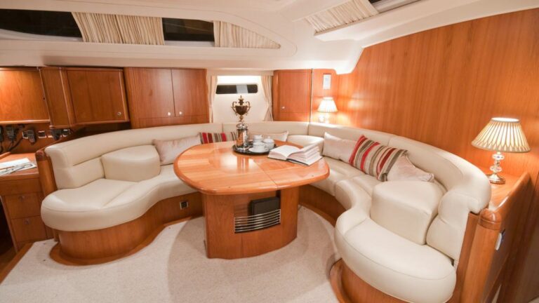 Salon seating
