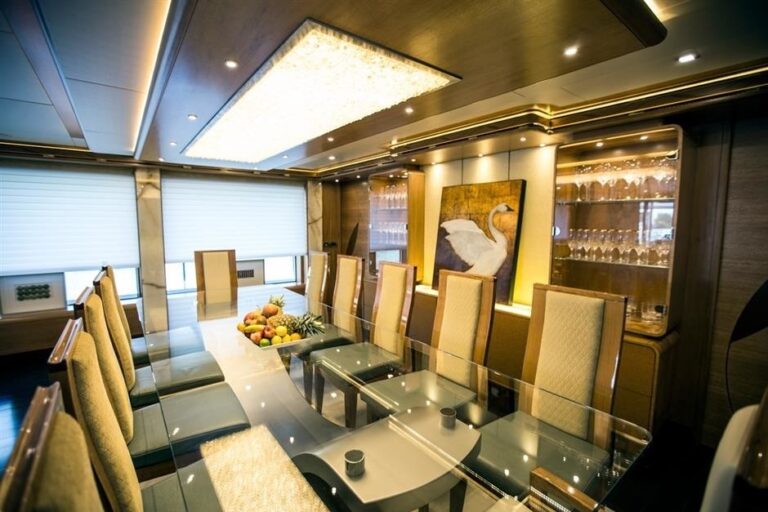 The 41m Yacht SERENITY