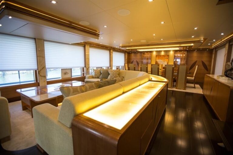 The 41m Yacht SERENITY