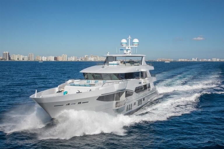 The 41m Yacht SERENITY