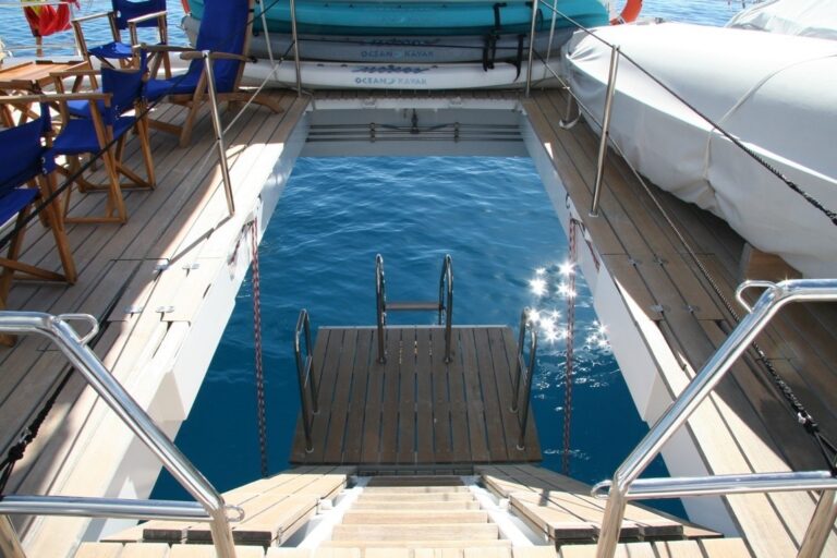 Swimming Landing Aboard Yacht DOUCE FRANCE