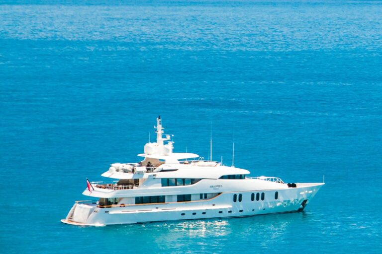 The 42m Yacht GLORIA TERESA