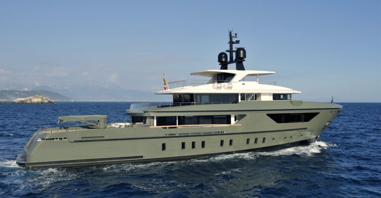 The 42m Yacht MOKA