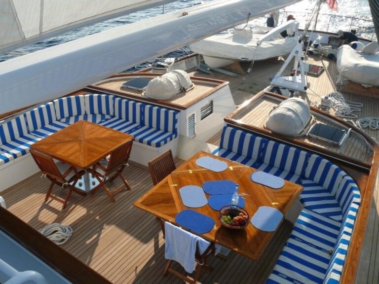 The 42m Yacht QUEEN NEFERTITI