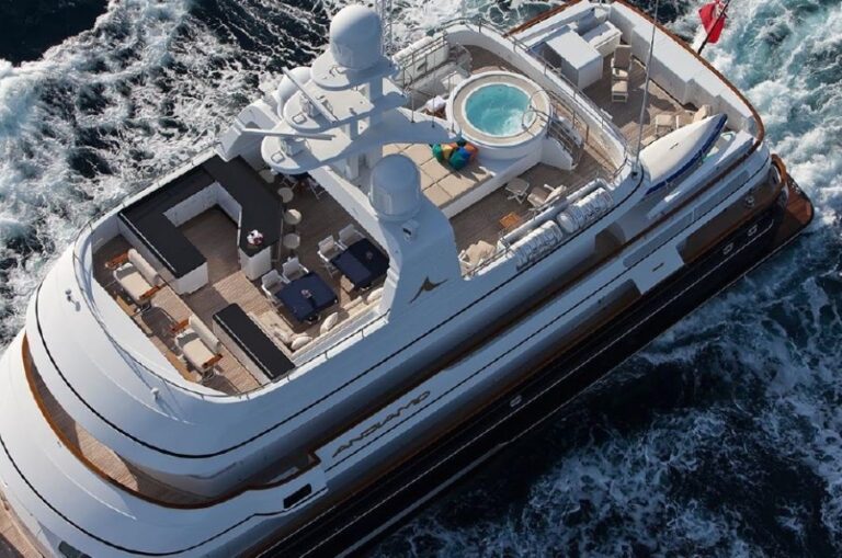 The 43m Yacht ANGIAMO