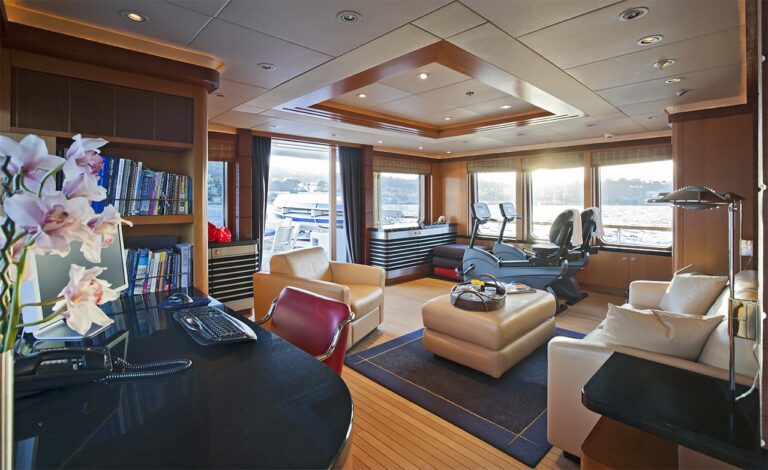 The 43m Yacht ANGIAMO