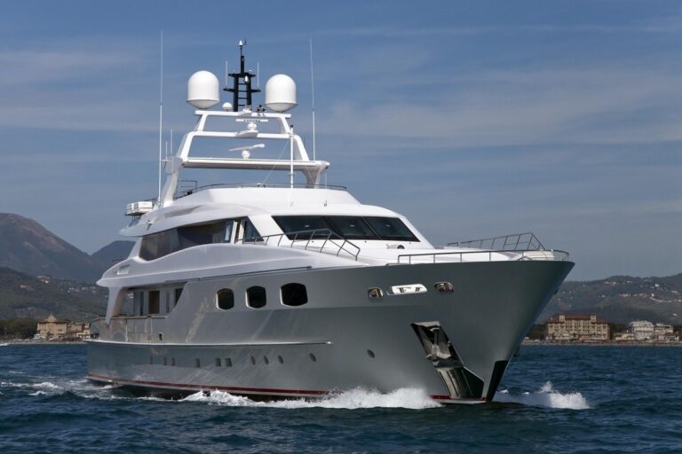 The 43m Yacht WHY WORRY