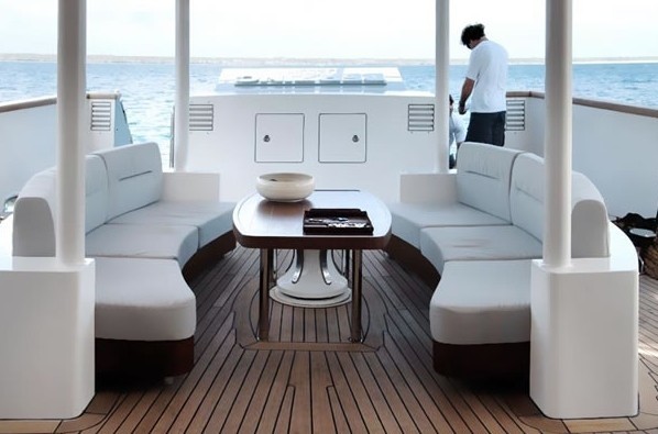 External Drinks Bar On Yacht BERZINC